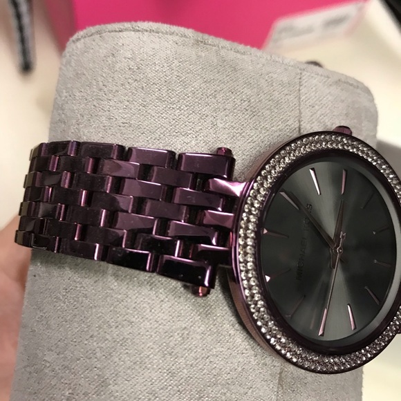 Plum Michael Kors watch - Picture 3 of 4